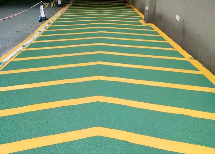 無(wú)震動(dòng)止滑跑道